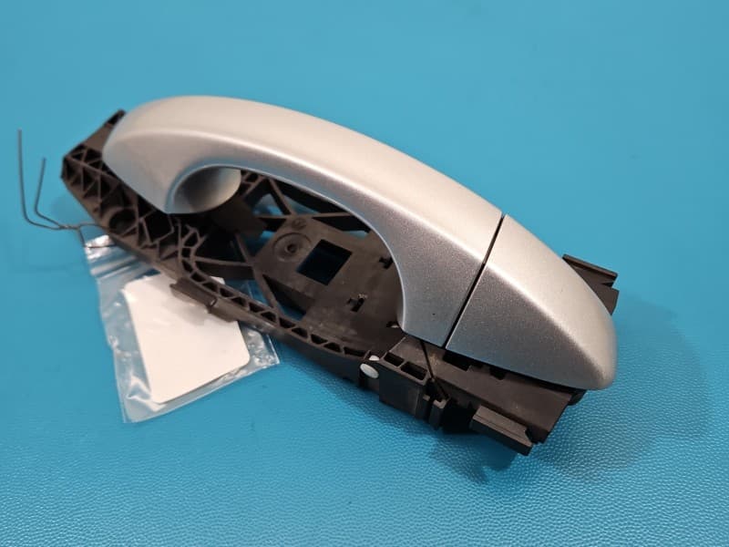 Klamka tył prawa zewnętrzna Skoda Scala 19- 5N0839885H LA7W