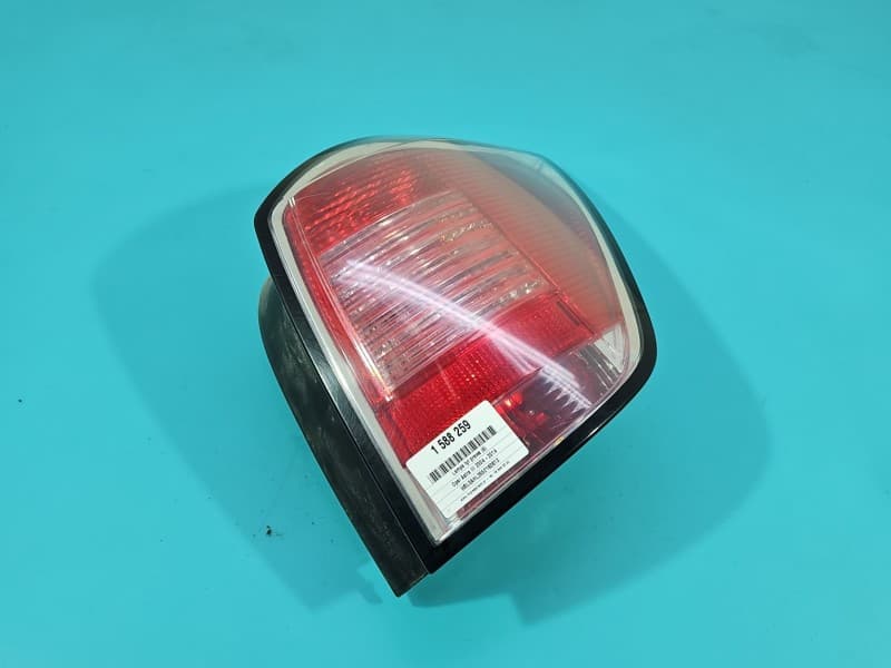Lampa tył prawa błotnika Opel Astra III H kombi EUROPA 24451840