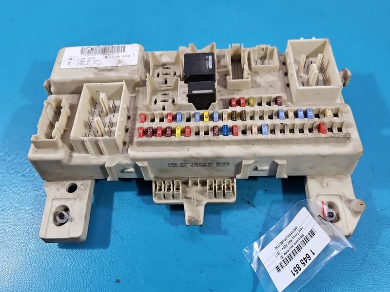 Skrzynka bezpieczników Ford Focus Mk2 4M5T-14A073-AG 30S519094502