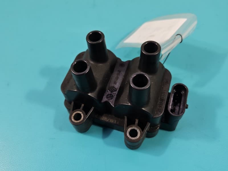 Cewka zapłonowa Dacia Sandero I 08-12 1,6b 4PIN 7700873701