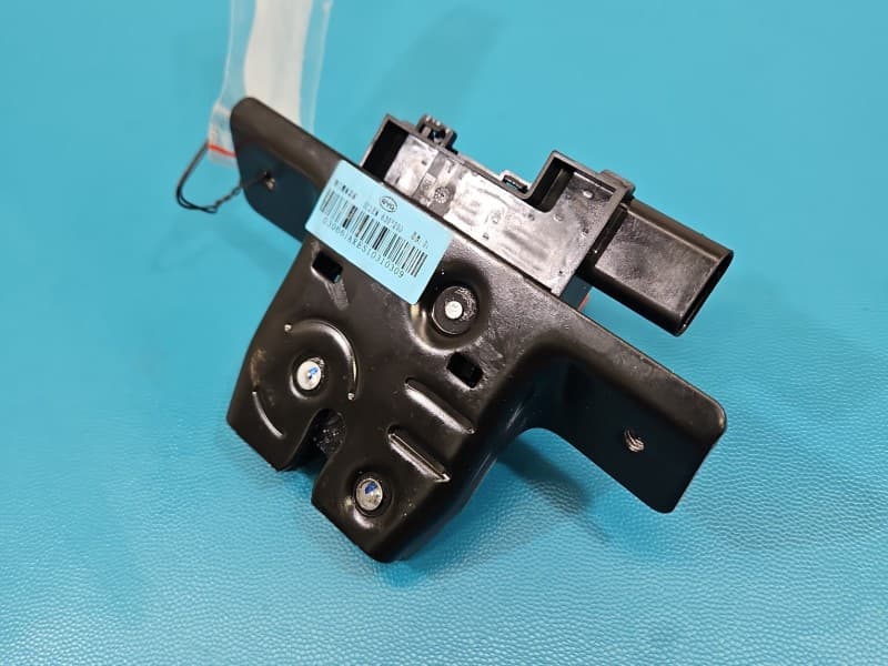 Zamek klapy tył BYD ATTO 2 II HB 4pin SC0EM-6305200