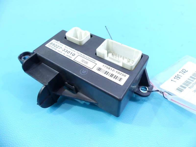 Sterownik moduł KOLUMNY KIEROWNICZEJ LEXUS LS IV 06-12 89227-33010 175812-10250