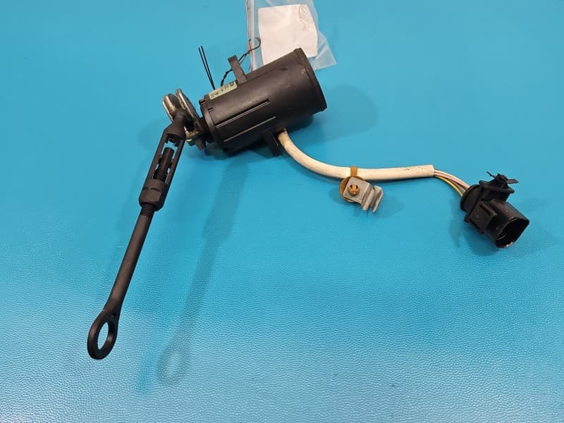 Pedał gazu potencjometr Audi A4 B5 1,9 tdi 0281002286