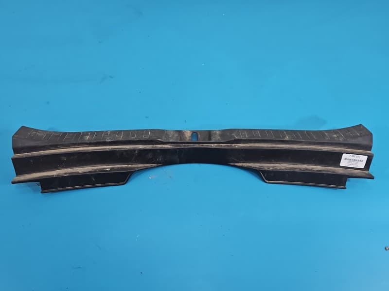 Osłona ZAŚLEPKA PLASTIK ZABRUDZONA RYSY Toyota Rav4 V 58387-42130