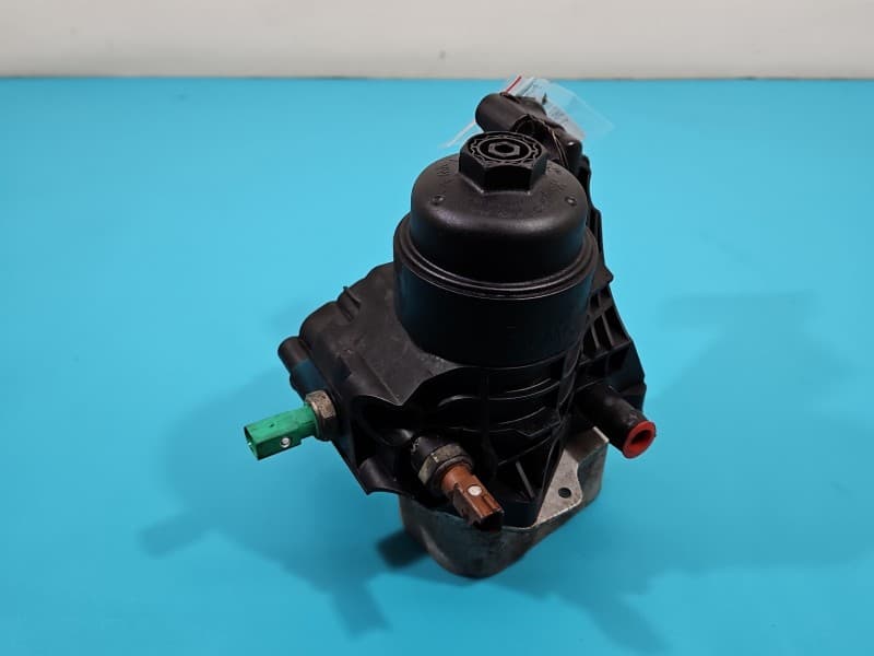 Podstawa filtra oleju obudowa Vw Passat B8 2,0 tdi 03N117021 04L919081 04L919081B 03N115389