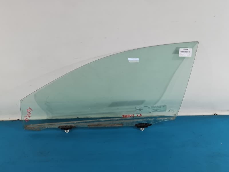 Szyba drzwi przód lewa KIEROWCY Toyota Corolla E16 E18 13- 2013R sedan