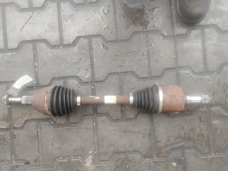 Półoś przód lewa Ford Mondeo Mk5 2,0 tdci manual
