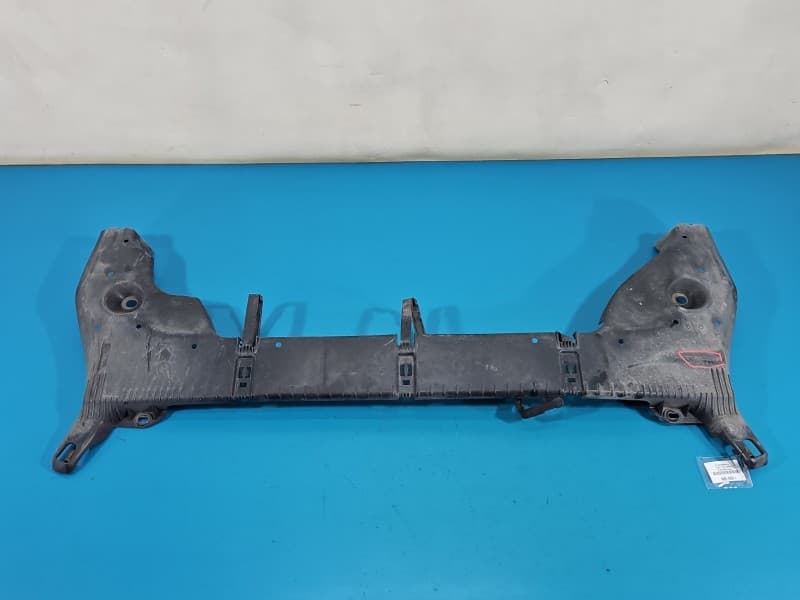 Osłona ZAŚLEPKA PLASTIK Tylnej belki Renault Captur II 555821204R
