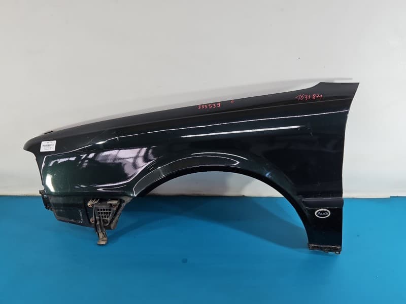 Błotnik przód lewy Audi 80 B4 LY6P