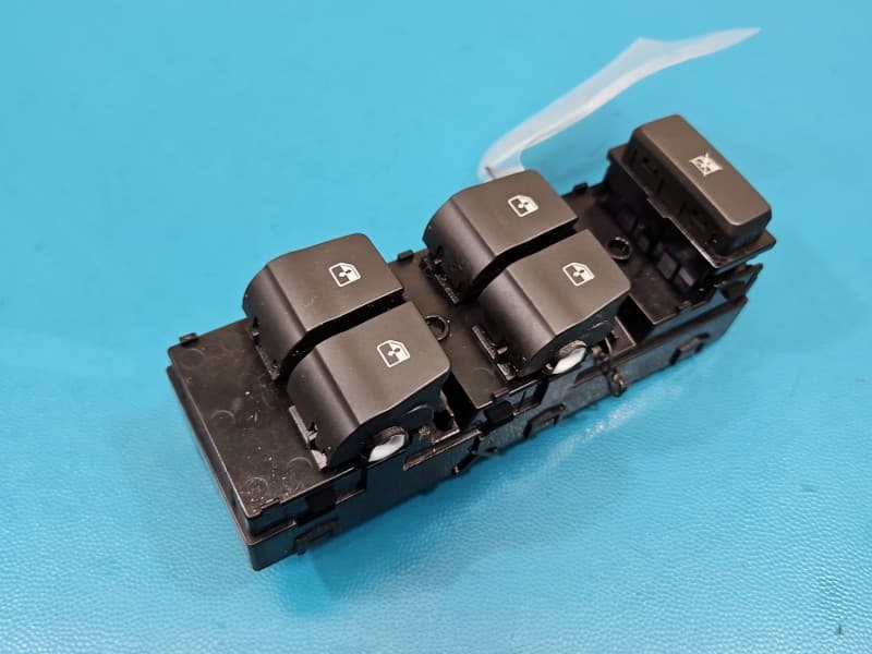 Przełącznik szyb Hyundai I30 III 16- EU 93571-G3030