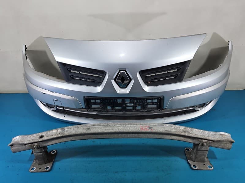 Zderzak przód przedni Renault Scenic II TED69