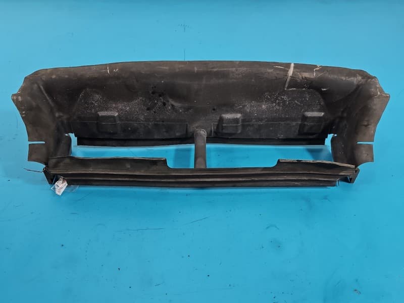 KIEROWNICA Wlot powietrza Ford Focus Mk3 1,6 tdci BM51-8312-AC