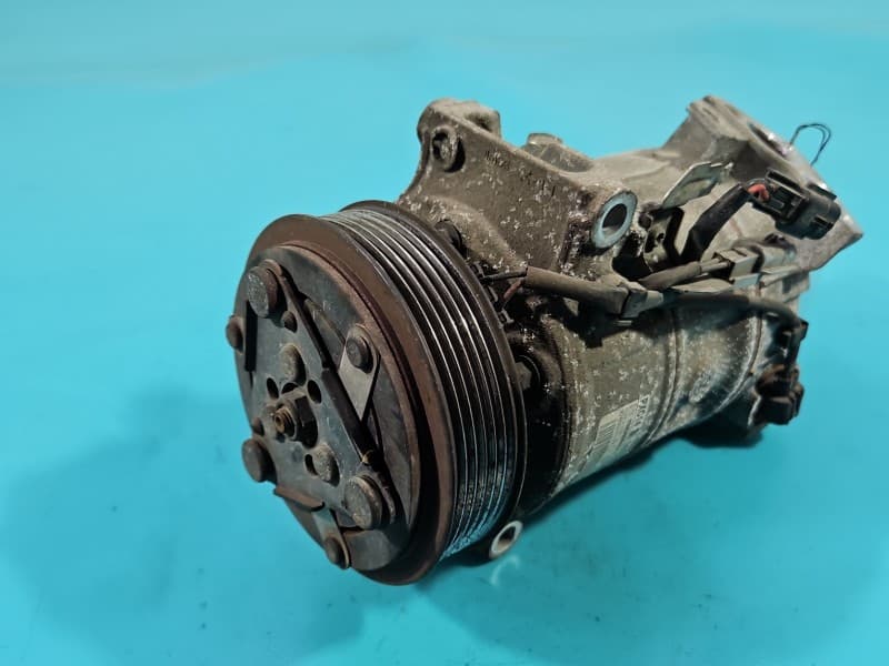 Sprężarka klimatyzacji kompresor Renault Megane IV 1,5 dci 926002410R
