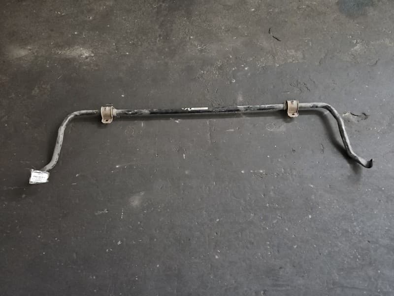 Drążek stabilizatora przód Land rover Discovery Sport 14- L550