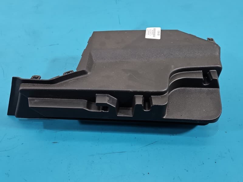 Osłona ZAŚLEPKA PLASTIK Uszkodzone mocowanie ROLETY Citroen C5 Aircross 17-25 9822005277