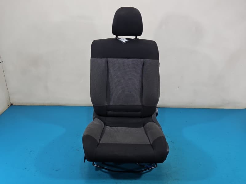 Fotel lewy przód kierowcy Citroen C4 Cactus 14-20 5d EUROPA