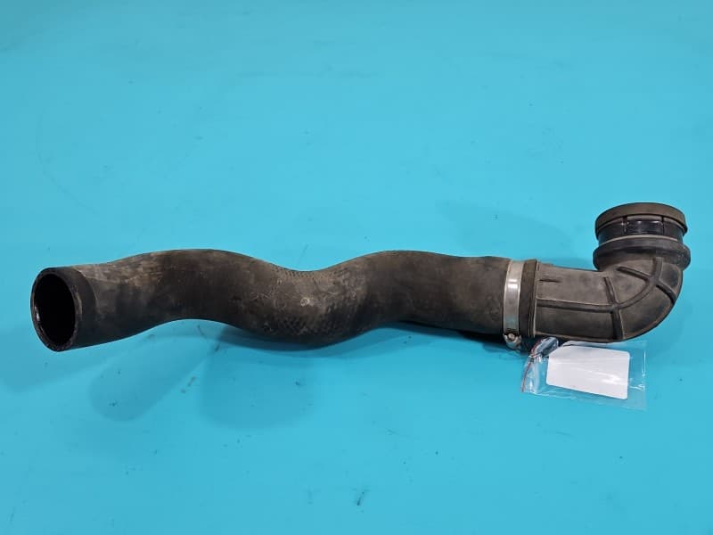 Rura Toyota Rav4 IV 2,0 D4D 17362-53010 przewód INTERCOOLERA