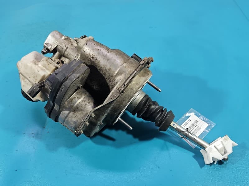 Serwo hamulcowe Skoda Octavia IV 2,0 tdi 97356684 0204850658 5WB614105AF