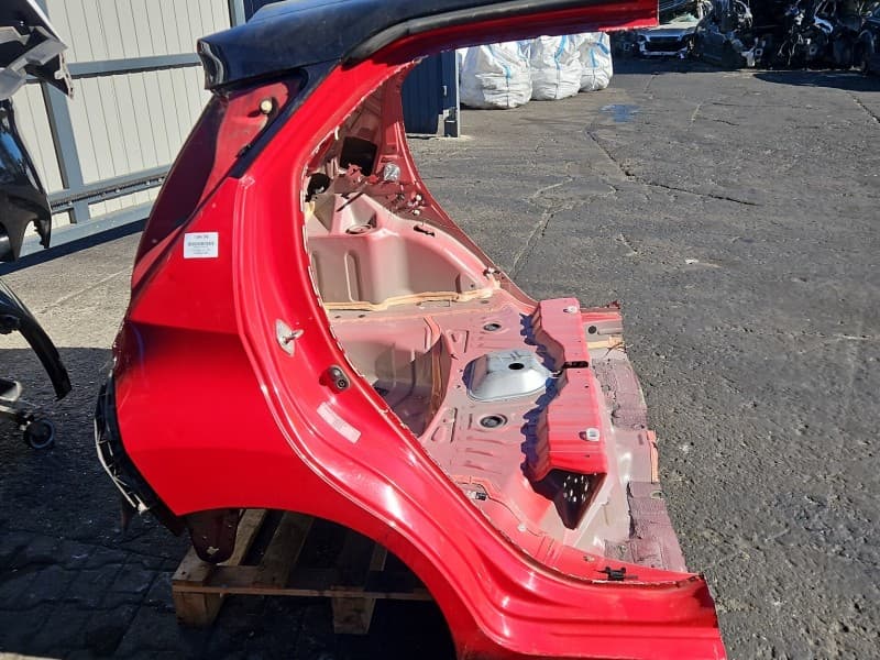 Błotnik tył prawy ćwiartka Toyota Aygo II 14-22 P30 HB