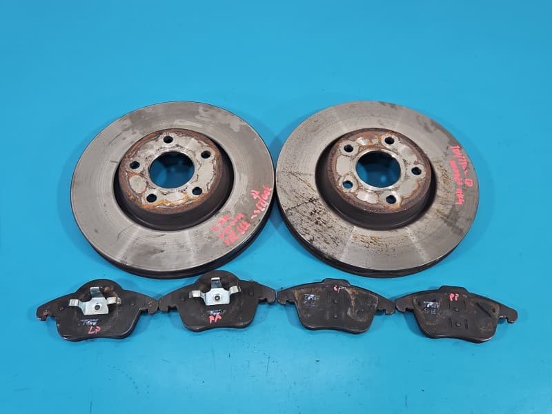 Tarcze hamulcowe przód klocki trw Ford Mondeo Mk4 1,8 tdci