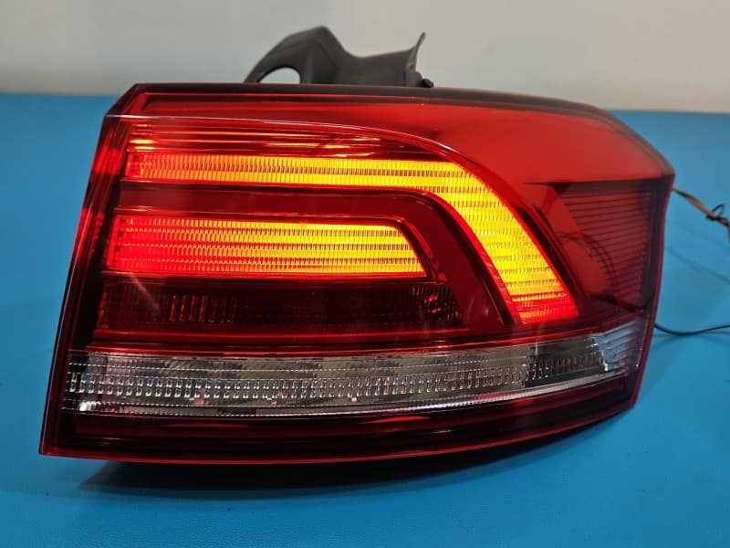 Lampa tył prawa błotnika Vw Passat B8 kombi EUROPA 3G9945312