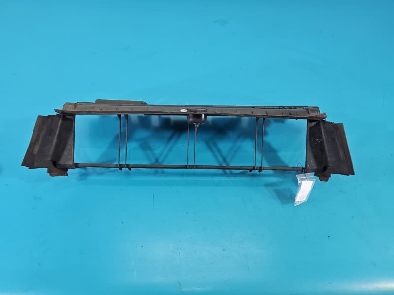 KIEROWNICA Wlot powietrza Mercedes GLK X204 08- 2.2 cdi A2045051330