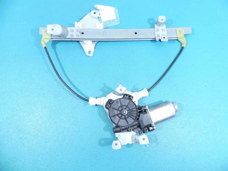 Podnośnik tył lewy SZYBY WINDA 2PIN QASHQAI +2 Nissan Qashqai I J10 06-13 HB