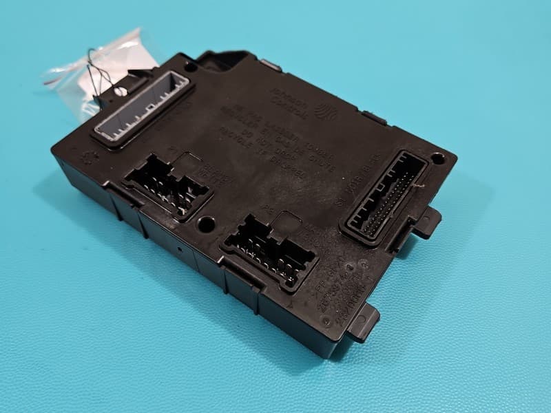 Sterownik moduł BCM Renault Twingo III 14-24 284B15166R