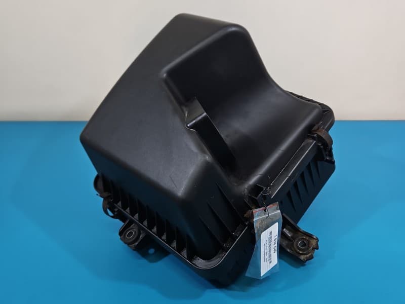 Obudowa filtra powietrza Kia Sorento I 03-09 3,3 V6 G6DB 28110-3E500