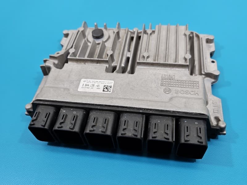 Komputer Sterownik silnika BMW G30 2,0 T B48B20 9844138 0261S100DR