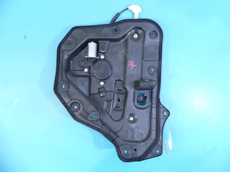 Podnośnik tył prawy SZYBY WINDA KD537297X Mazda CX-5 I 12-17 HB