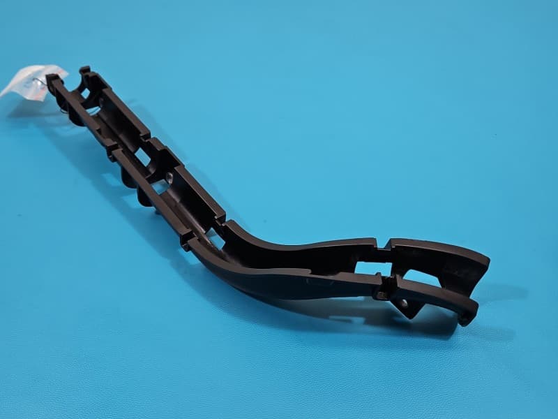 Osłona ZAŚLEPKA PLASTIK kabla BMW iX3 G08 6802115