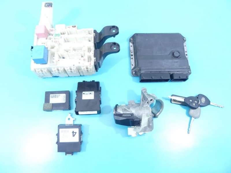 Komputer Sterownik silnika Toyota Avensis III T27 2,2 D4D 89661-05D50