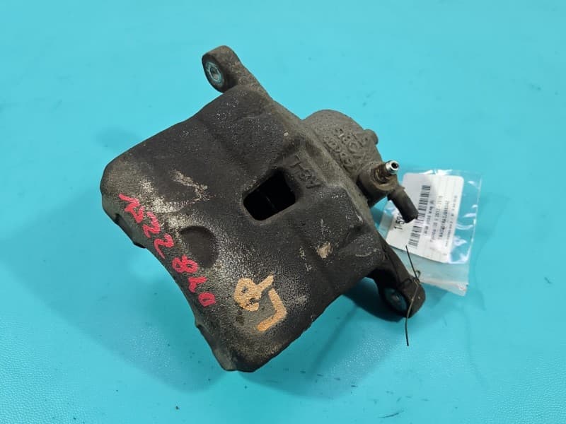 Zacisk przód lewy Hyundai I30 II 12-16 1,4 16v