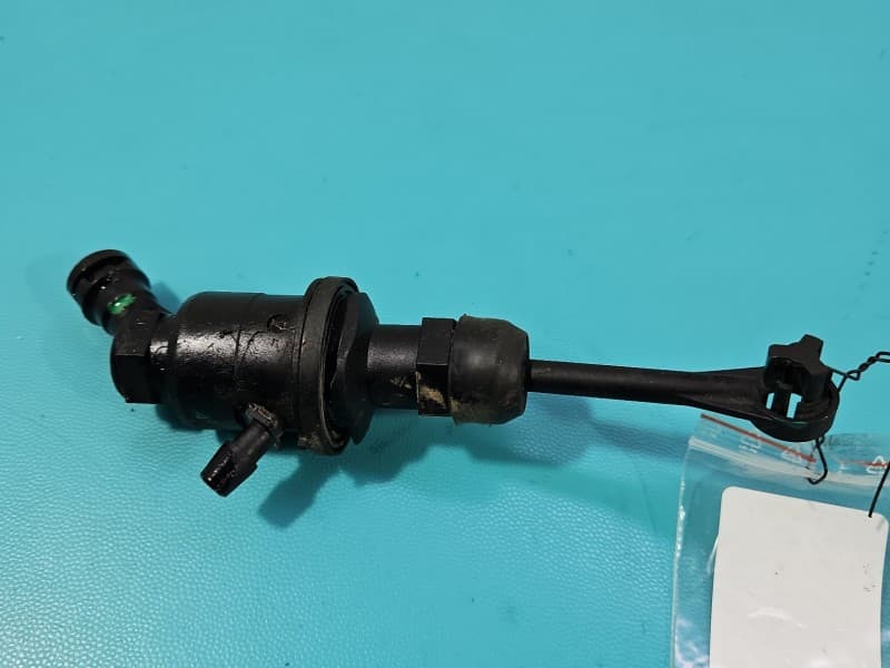 Pompka sprzęgłowa Nissan Micra K13 1,2 16v 306101HGOA