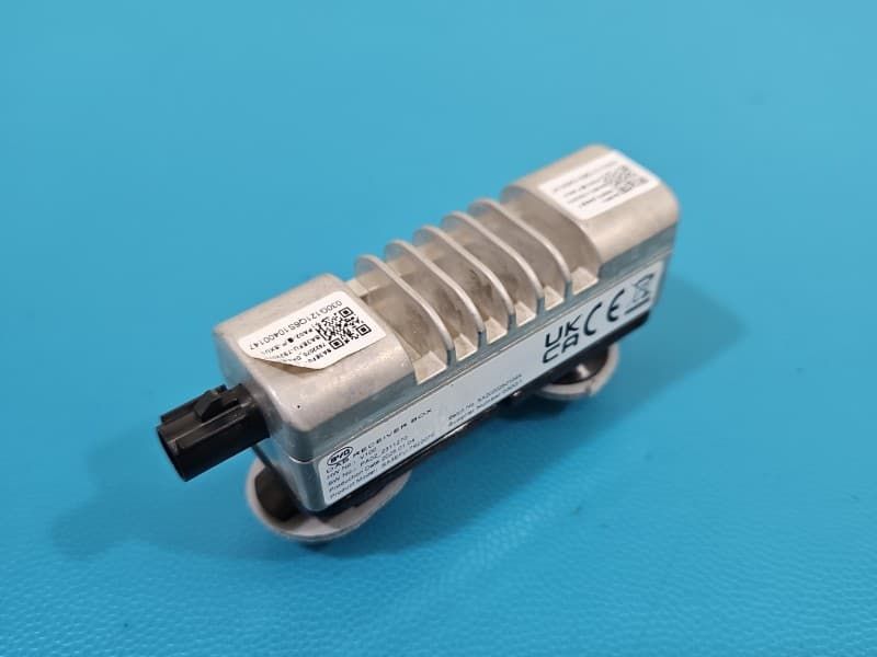 Sterownik moduł WZMACZNIACZ ANTENY BYD ATTO 2 II SA3EFU-7922070 PA022311270 XA2020250104K 030G121Q6S10400147