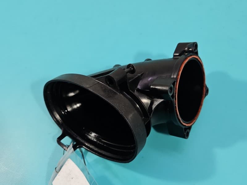 Rura Mercedes W177 2,0 T A2600902800Q przewód dolotu