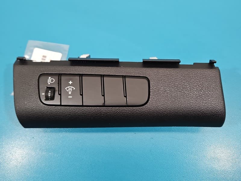 Przełącznik regulacji świateł Hyundai Elantra VI 15-20 93700-F2020
