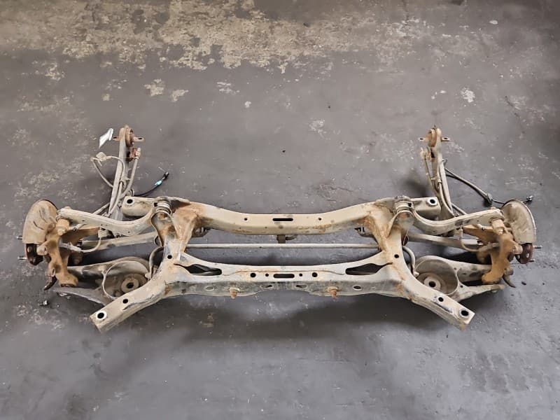 Tylna belka oś tył Hyundai I30 III 16- 1,4 16V