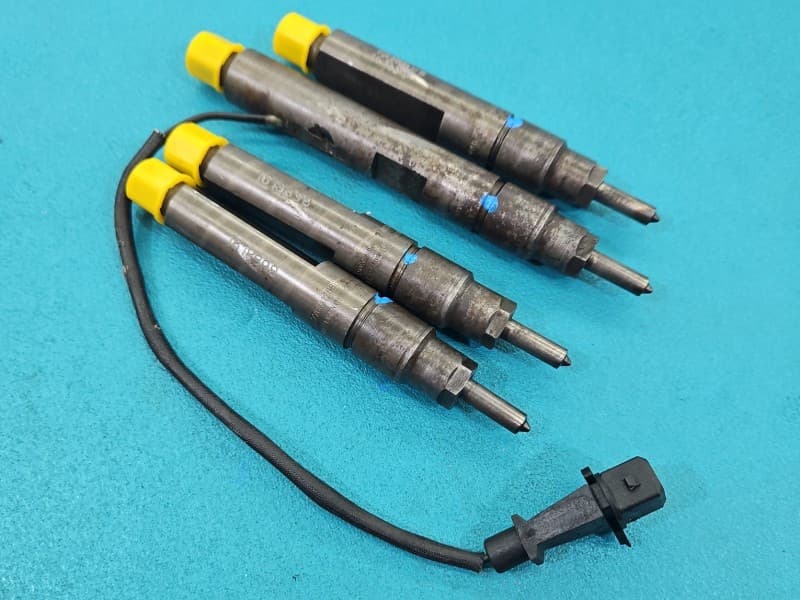 TESTOWANY Komplet wtryskiwaczy Renault Scenic I 1,9 dti 0432193610 7700112880