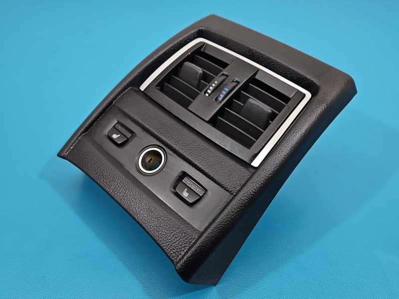 Przełącznik podgrzewania foteli tył Bmw F34 GT 9207330 9384806 9384805