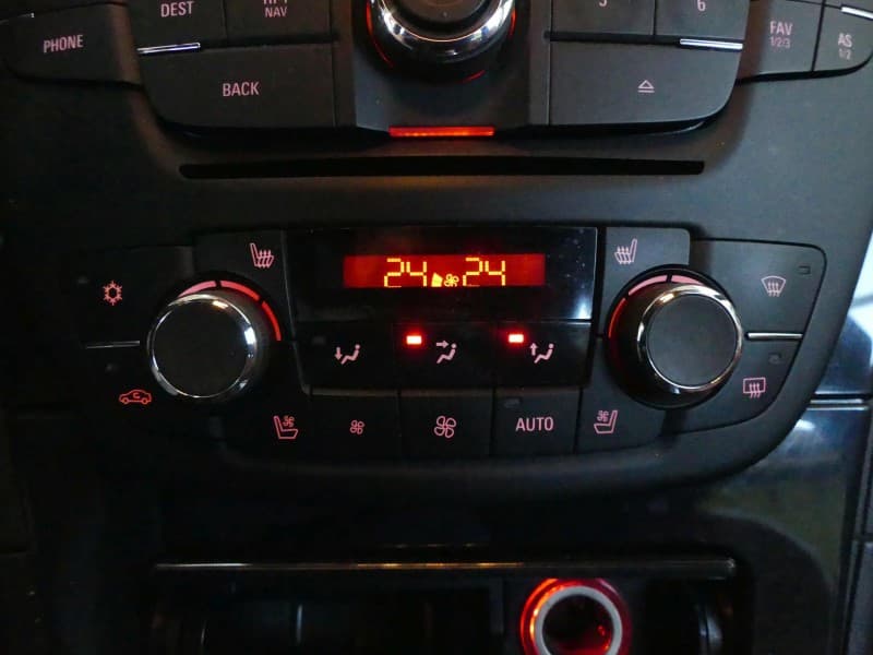 Konsola panel nawiewu Opel Insignia A 20965498