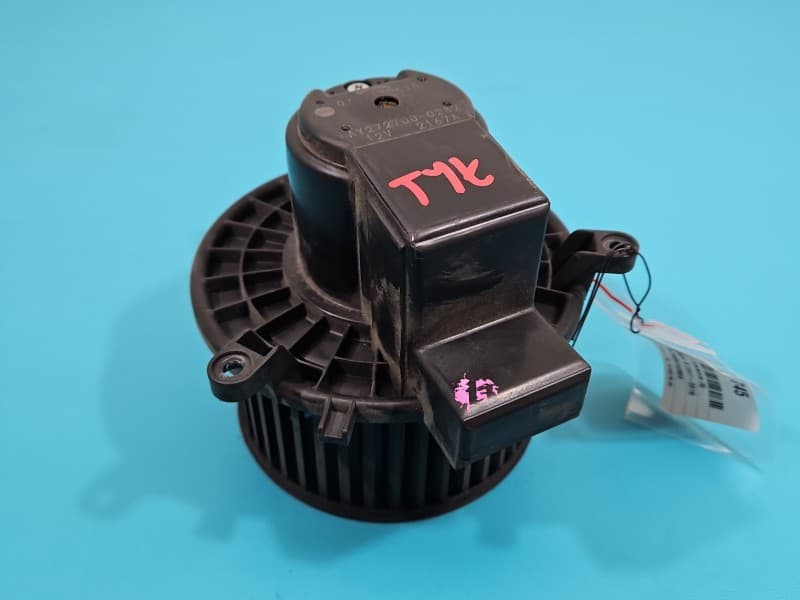 Dmuchawa nawiewu wentylator Chrysler Voyager V 07-16 europa 272700-0282