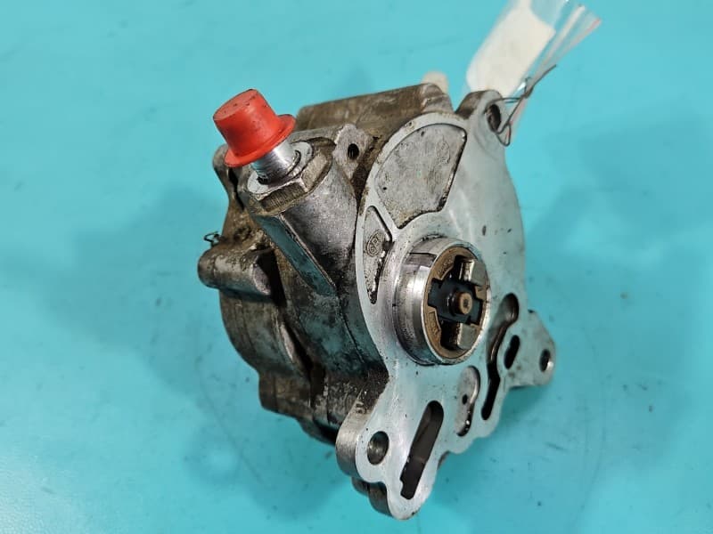 Pompa vacum Vw Touran I 2,0 TDI AZV 03G145209C
