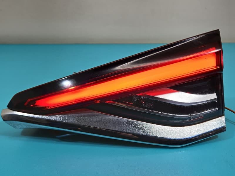 Lampa tył prawa klapy Toyota Corolla E21 19- sedan EUROPA 81580-02C50-00 18214F