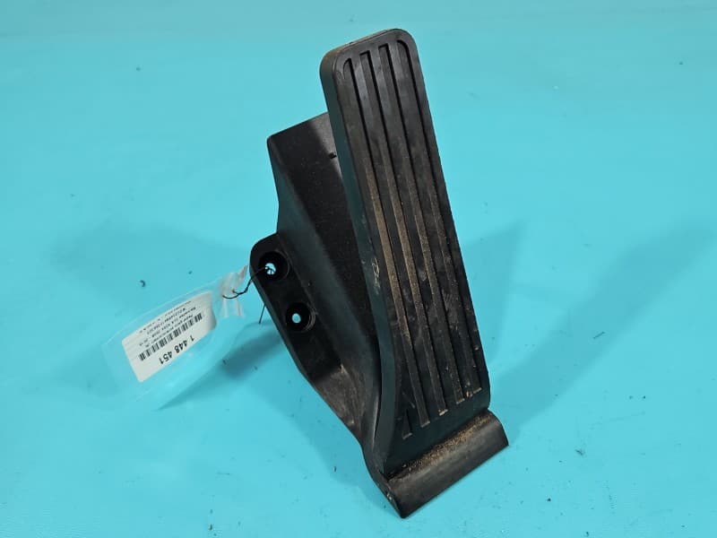 Pedał gazu potencjometr Mercedes GLK X204 08- 2.2 CDI A2043000304