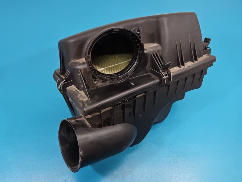 Obudowa filtra powietrza Bmw e60 e61 2,0d 7792416