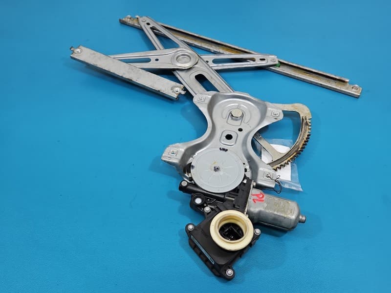Podnośnik przód lewy SZYBY WINDA 85702-02020 Toyota Avensis III T27 10 PIN 4d sedan