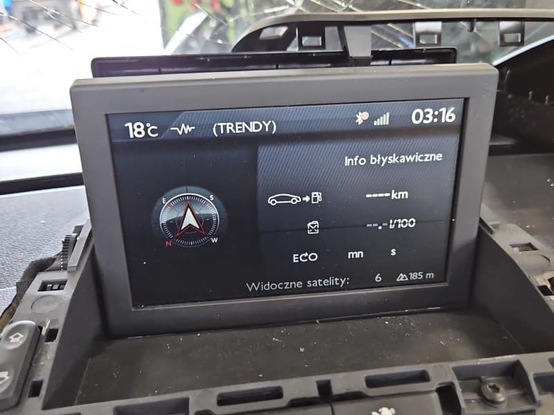 Wyświetlacz monitor Peugeot 3008 I 09-16 98045606ZD