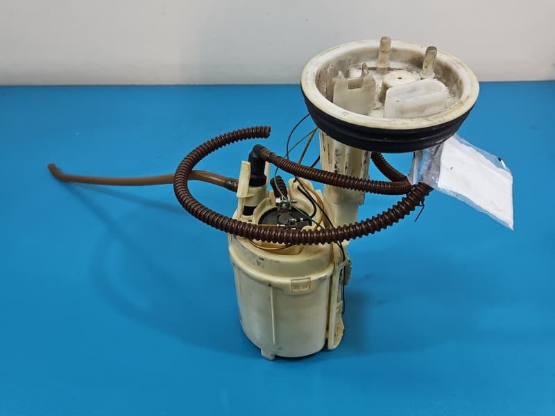 pompka Pompa paliwa Audi A4 B6 2,0 20V ALT 8E0919051B 4pin